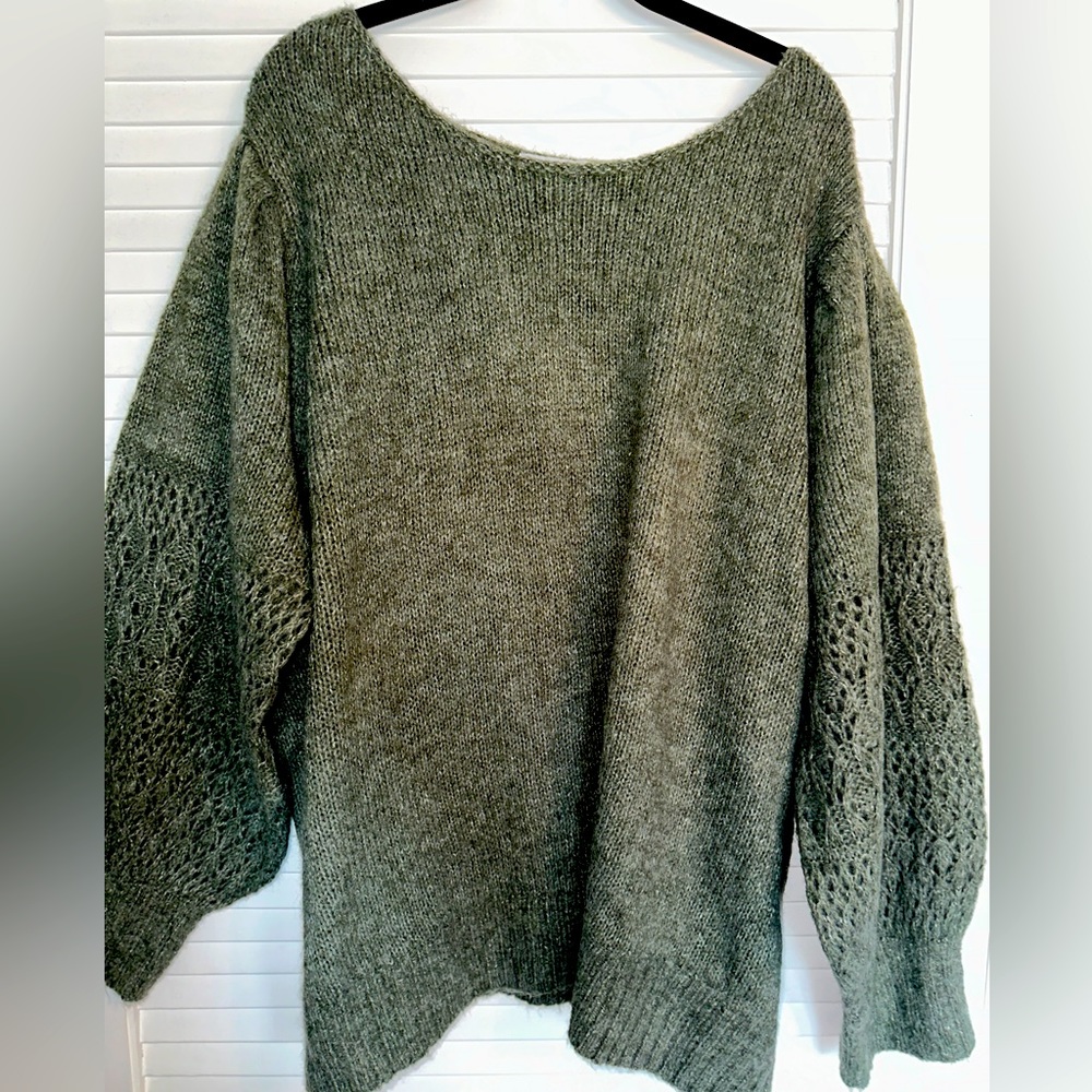Plus Size Old Navy Sage Green Crewneck Knit Lace Sleeve Sweater Size 4X